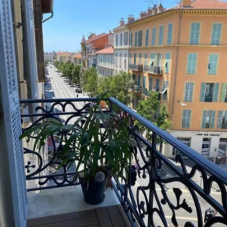 Appartamento Au Coeur De Avec Climatisation